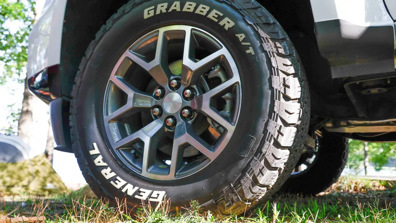 Ban General Tire Grabber.