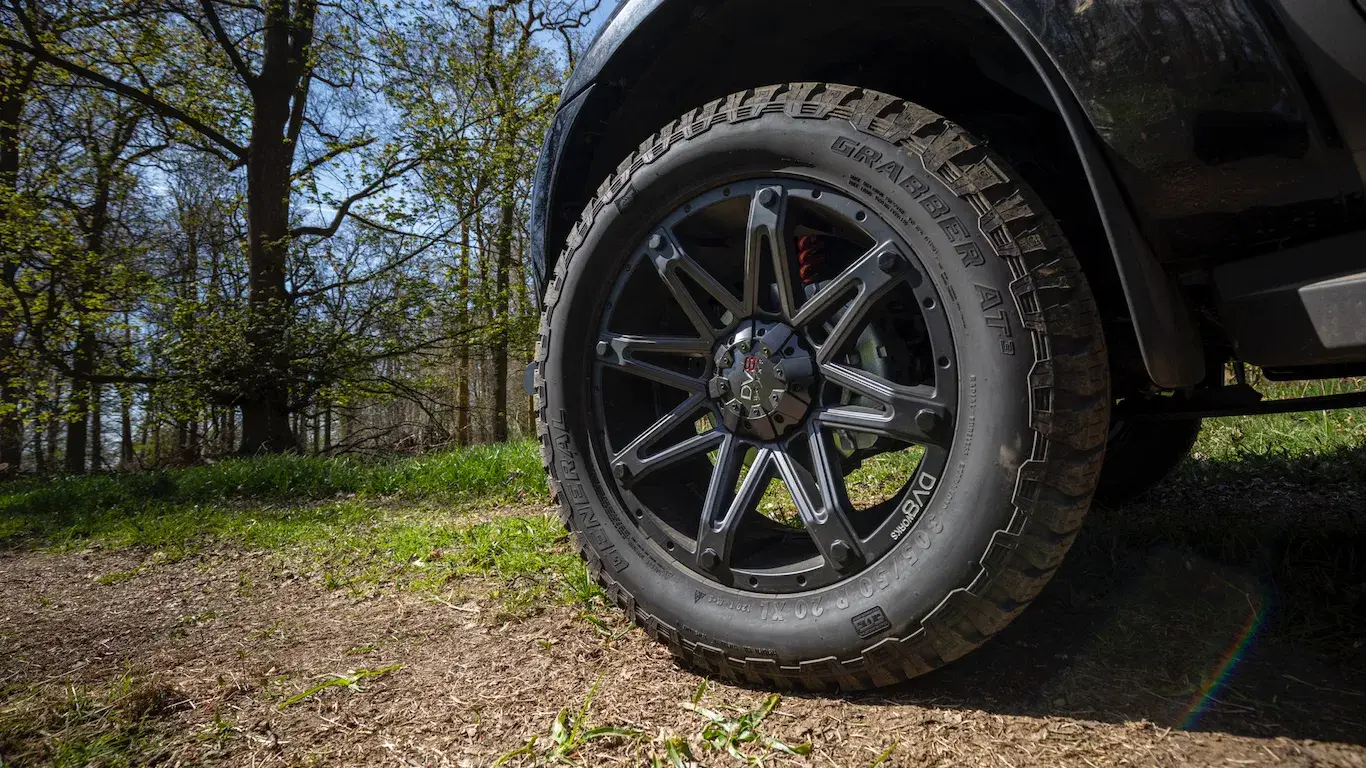 Ban General Tire Grabber.