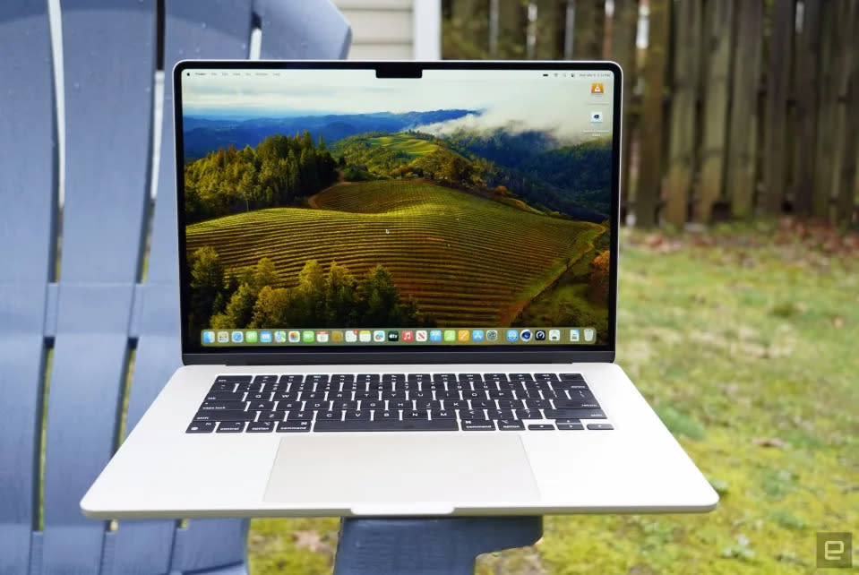 MacBook Air M3 Apple turun ke level terendah sepanjang masa di $899